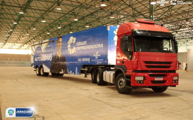 Com carretas equipadas, programa Cidade Empreendedora oferece cursos para população de Jaraguari